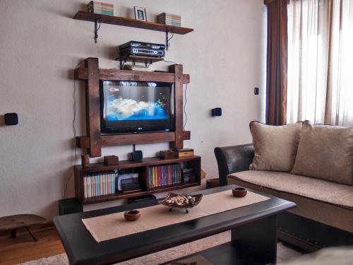 Two-Bedroom Holiday Home image 1