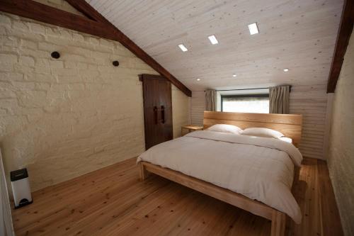 Zen Box House