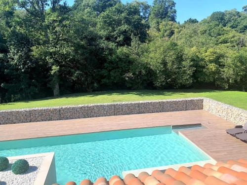 2 Apartamentos en villa con piscina privada en Asturias El Marquesau