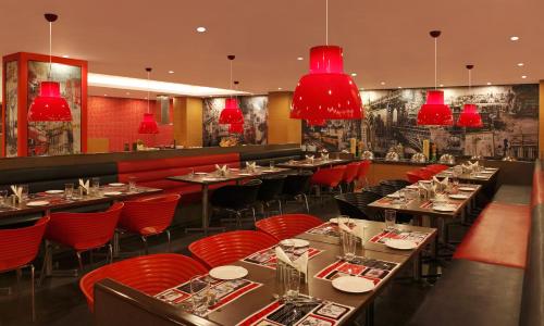 Food and beverages, Red Fox Hotel Delhi Airport in New Delhi and NCR