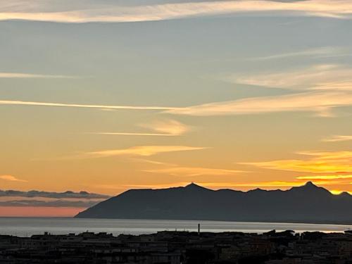 Loft Con Vista Mare, Centro Storico E Spiaggia A Piedi , Wifi - Terracina