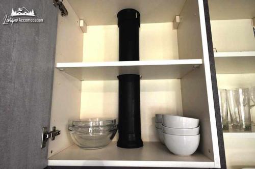 One-Bedroom Apartment image 4