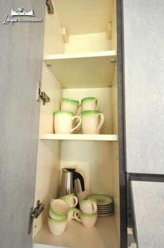 One-Bedroom Apartment image 2