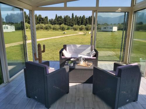 2 bedrooms, 4 beds