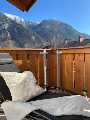 Balcony/terrace, Das Bergquartier - Ferienwohnung Zugspitze in Oberau