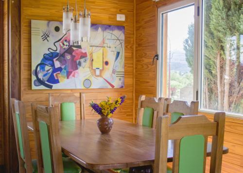 2 bedrooms, 7 beds