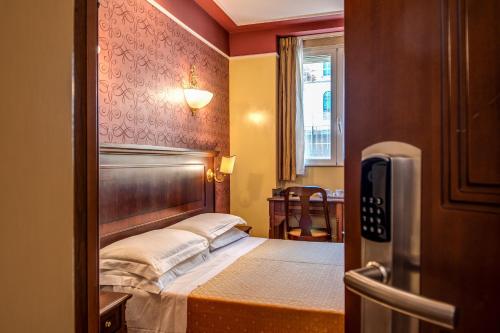 Aurelius Art Gallery Hotel - image 7