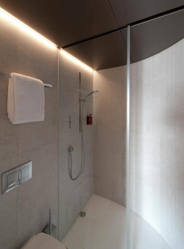 346411574 b'mine Hotel Frankfurt Airport