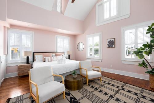 The Quarters on Spring The Quarters on Spring