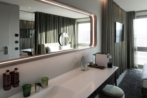 346419218 b'mine Hotel Frankfurt Airport