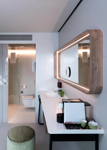 346419219 b'mine Hotel Frankfurt Airport