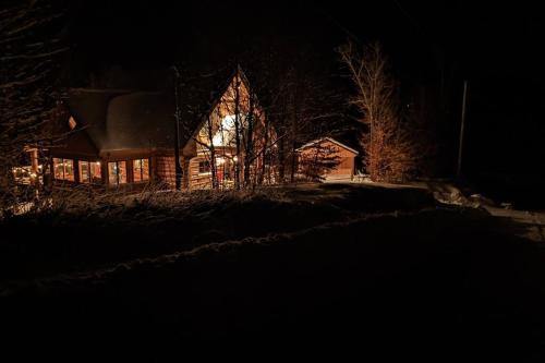 Les Oursons - Log Chalet with a view on Tremblant in Val-des-Lacs (QC)