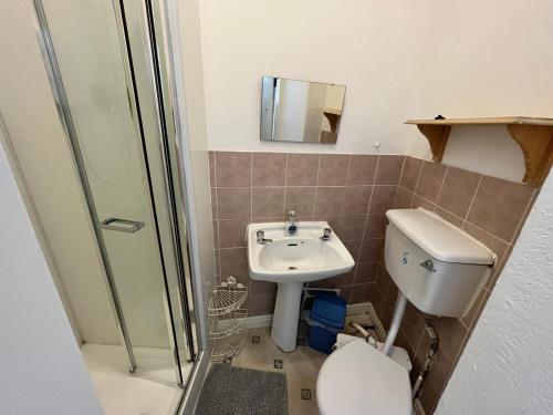 Beaconsfield Holiday Apartments - image 12