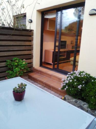  Apartamento con Piscina, Unterkunft in Llança