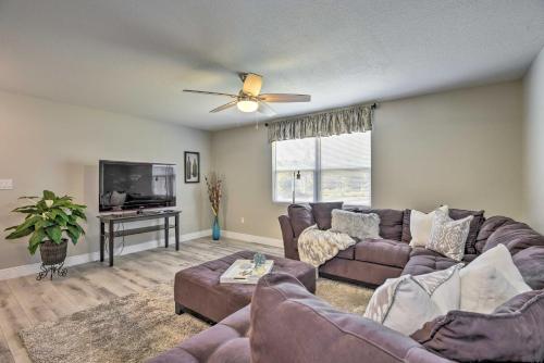 Coastal Sarasota Condo Minutes to Beach! in Sarasota, USA