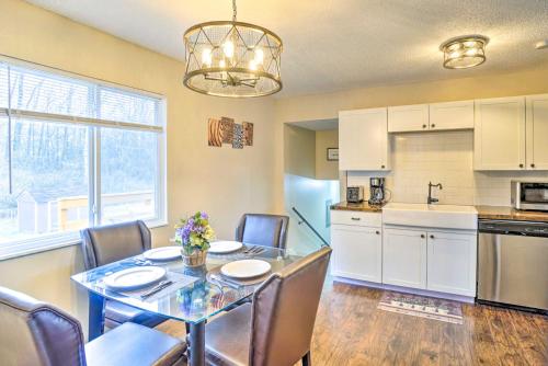 Charming Columbus Home about 7 Mi to Ohio State! in Columbus, USA
