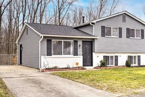 Charming Columbus Home about 7 Mi to Ohio State!