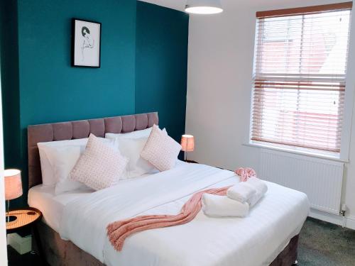 Two-Bedroom House image 2