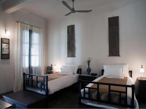 Deluxe Twin Room image 2