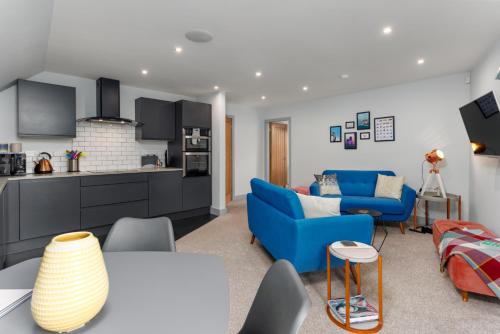 The Scouse House - Unique Stay - Church Conversion, Liverpool (photo 6)