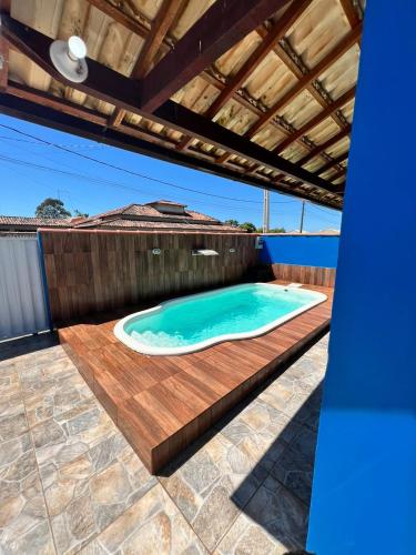 Casa com piscina para temporada - Unamar, Cabo Frio - RJ