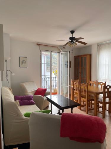 Casa de la Cañada - piso completo (Casa de la Canada - piso completo) in Carchel