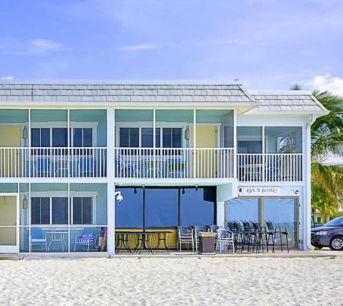 Resort Sixty-Six in Holmes Beach, USA