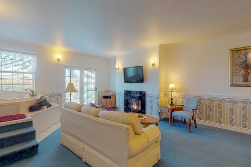 Judith Ann Inn - image 12