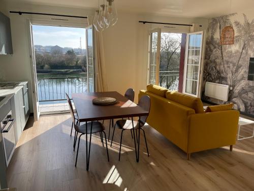 Guestroom, Ambiance Seine, Appartement lumineux en bordure de Seine - Chouette in Thomery