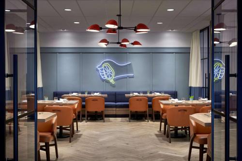 346476868 YOTEL Washington DC