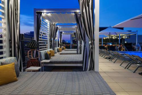 346476882 YOTEL Washington DC