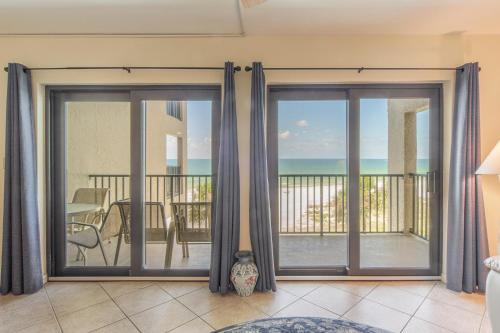 403 The Shores Condo in St Pete Beach, USA