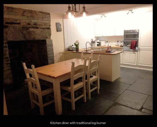 virtuve, Yr Hen Siop - 4 bed welsh cottage in Snowdonia in Penmachno
