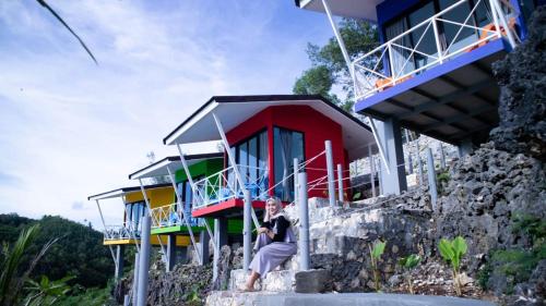 Baron Lighthouse Cottage & Eatery near Kukup Beach