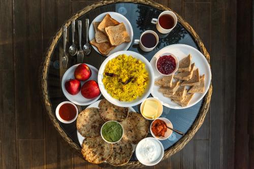 Food and beverages, SaffronStays Hillside Harriers, Lonavala - A Frame chalets with bathtub for couples in Lonavala