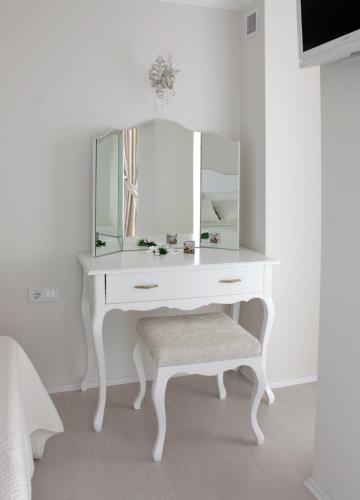 Lara Ilica Hotel – Cesme, AL