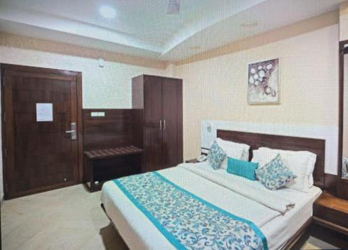 Standard Double Room room in Hotel Yois