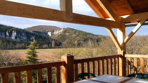 Paysannerie des Versanes - Chambres et gîte chambre d'hôte La Villa Les Pins à 20 minutes de Toulouse