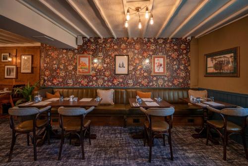 Restaurant, Bowl Inn in Almondsbury