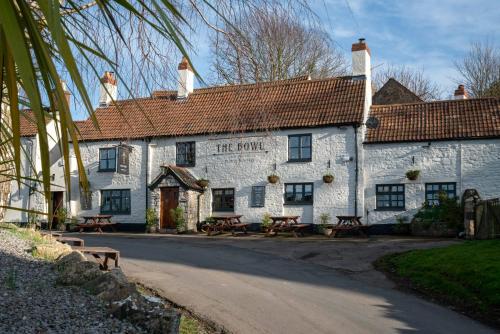 Bowl Inn - Accommodation - Almondsbury