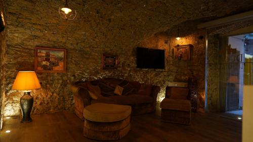 Duomo Luxury Suites - image 13