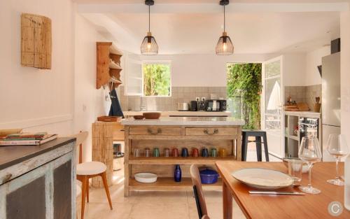 Three-Bedroom House image 10