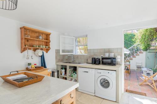 Three-Bedroom House image 9