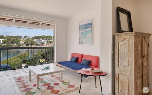 Three-Bedroom House image 2