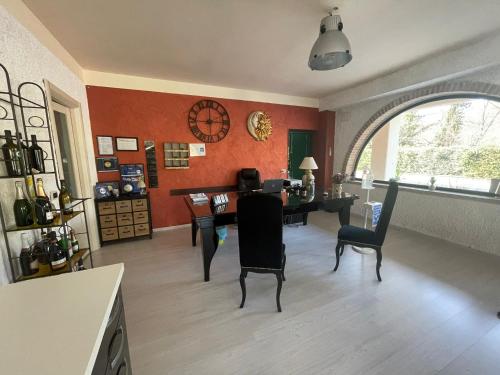 Фойє, Pietrabianca Country House in Манокалцаті