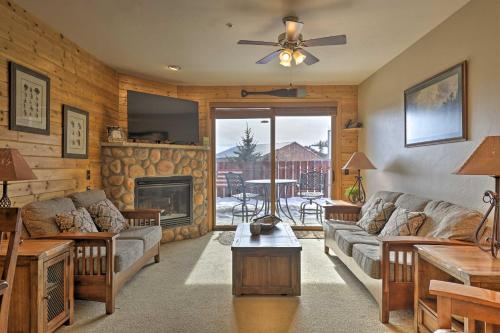 Mountainside Condo with Patio and Lake Access!