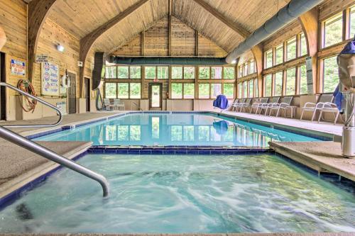 1 Mi to Lake Lure Studio with Resort Amenities thumb 2