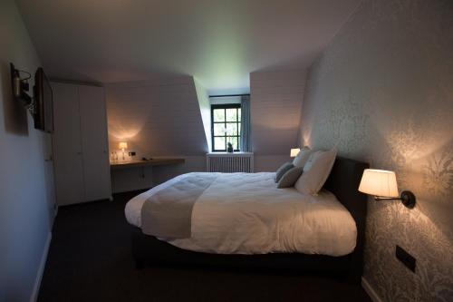 德利瑟瓦尔酒店 德利瑟瓦尔酒店