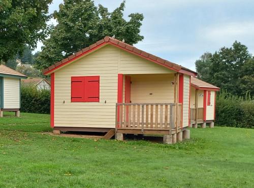 Camping Les Feuilles Chauffailles – Chauffailles, LA