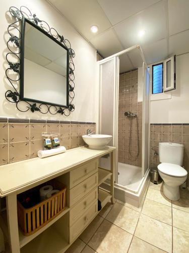Two-Bedroom Apartment image 3